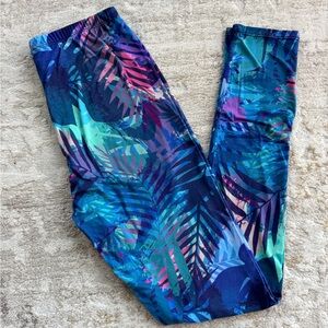 Vibrant Leaf Print Leggings